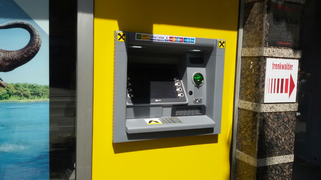 RaiffeisenBANK - ATM, Self service zone