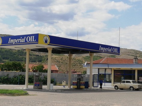 Imperial Oil - Бензиностанция, автогаз