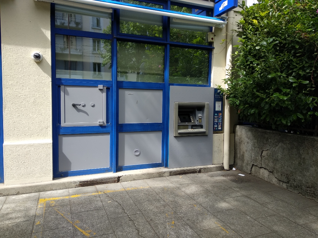 La Banque Postale - Банкомат